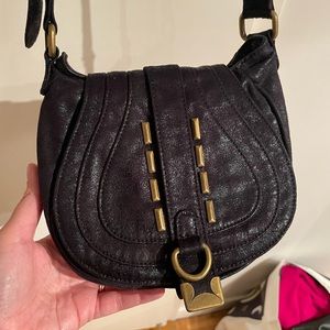 Matt and Nat black cross body bag with zipper pocket interior